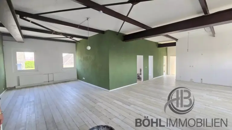 Renovierte Wohnung mit modernem Innenraum in Solingen